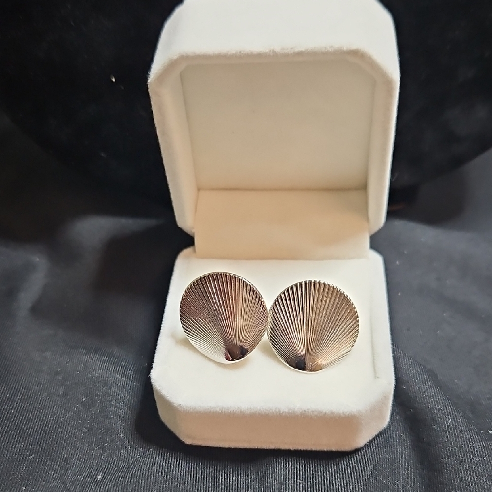Monet Silver Shell Clip-on Earrings